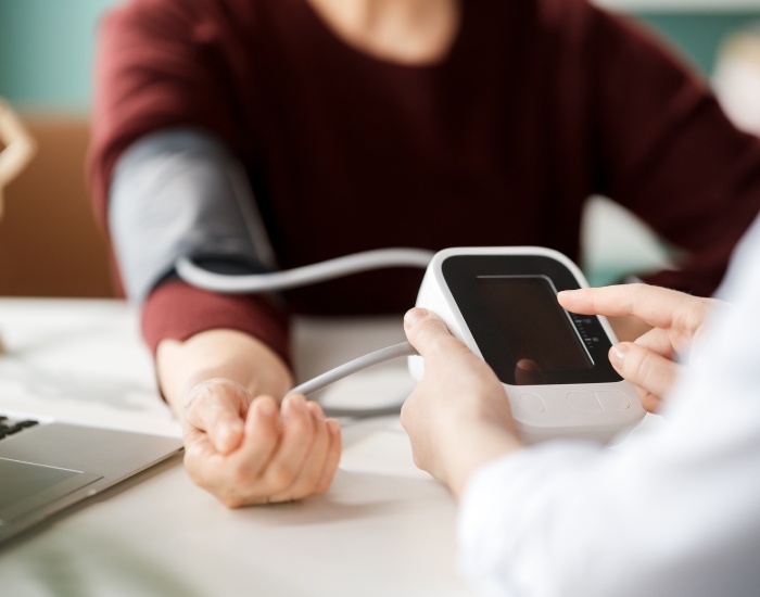 early signs of high blood pressure